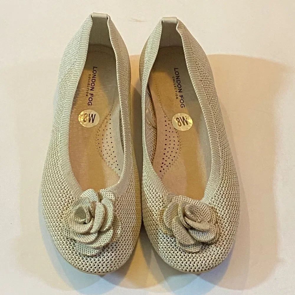London Fog Beige Women's Flats with Rose Accent